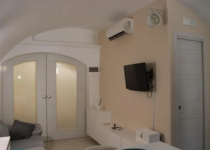 La Casa Del Corso Bed & Breakfast 3*